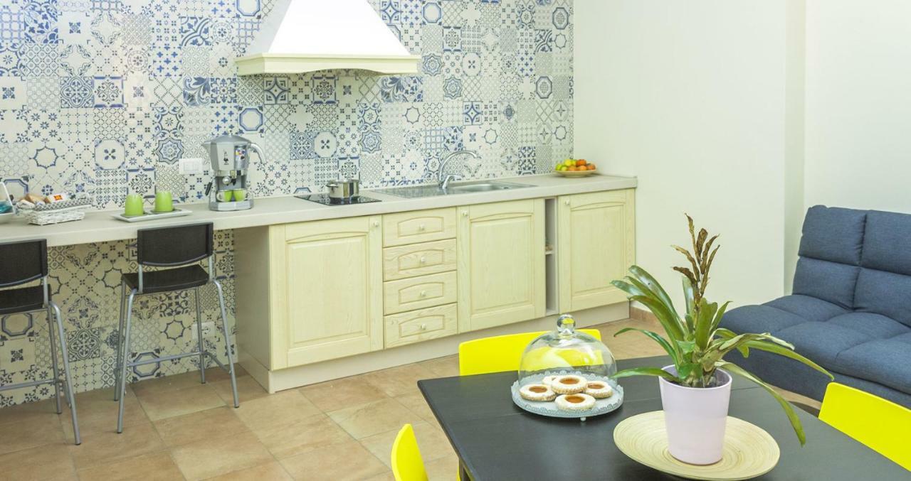 B&B Domus Purpurea ロッサーノ エクステリア 写真
